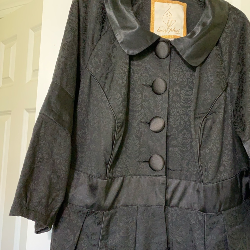 VTG Trench Duster Black Brocade Print Coat 90s Y2K Wrap Layer Goth - Picture 3 of 12
